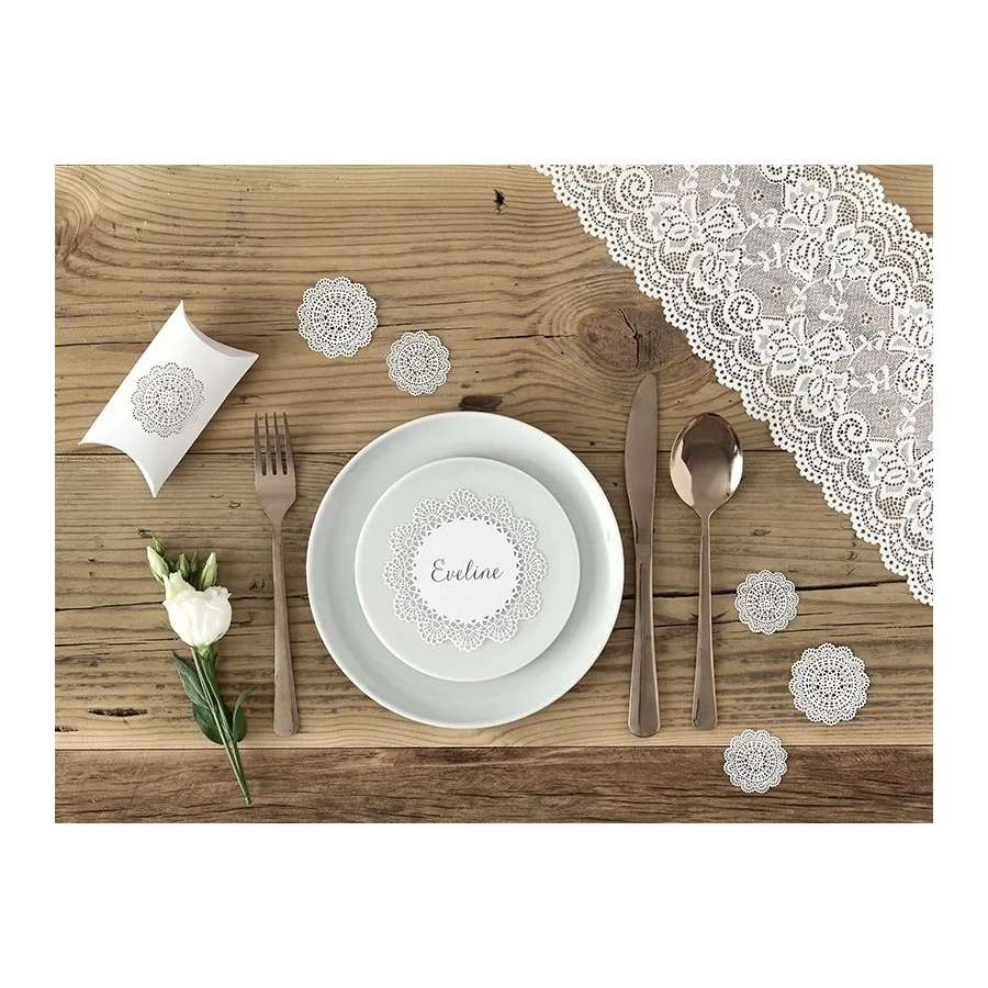 10 grandes rosette blanches en carton table