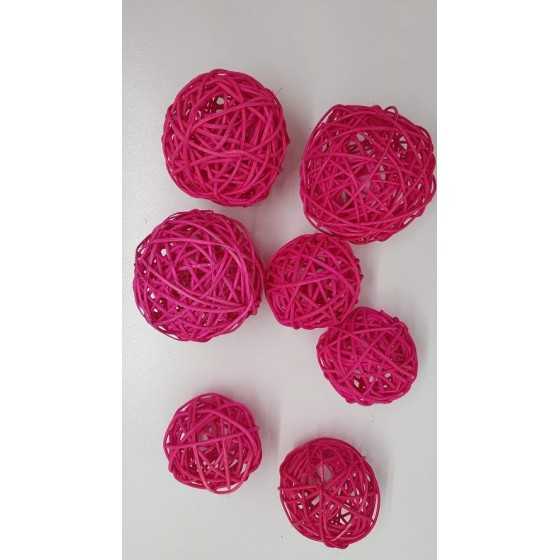 9 moyennes boules rotin rose (vente de matériel d'occasion)