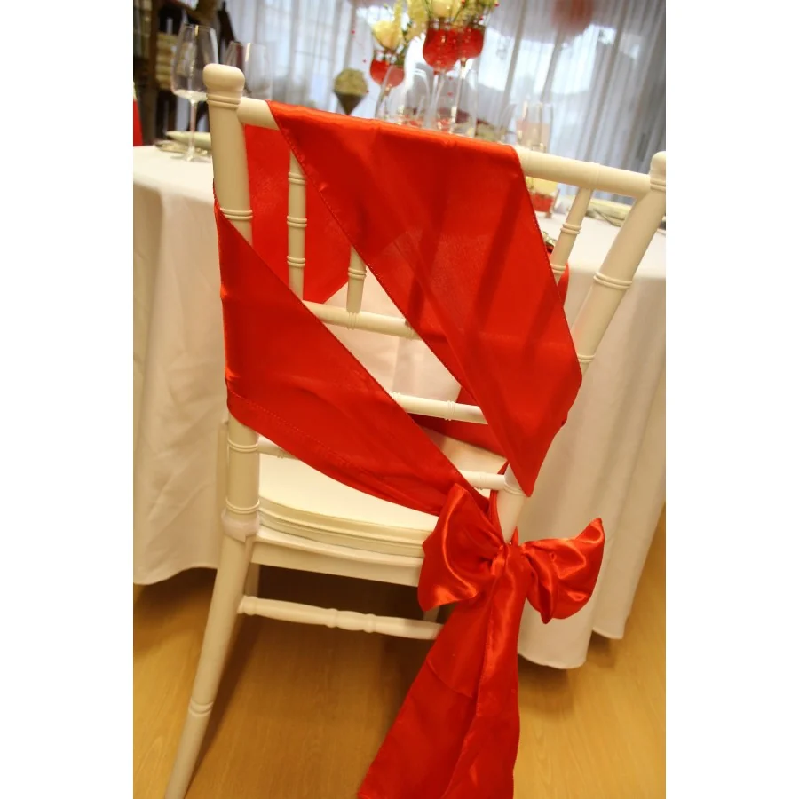 Location ruban pour noeud de chaise rouge Location ruban pour noeud de chaise rouge