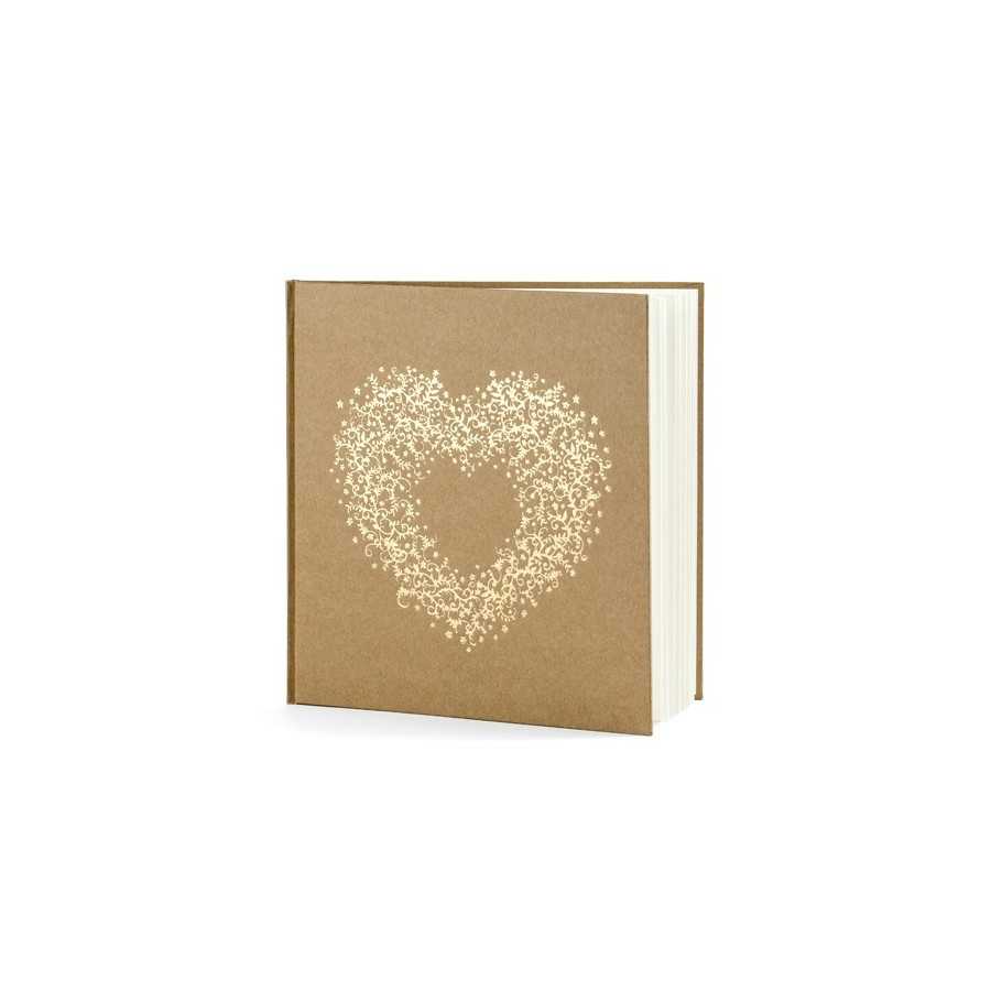 Livre d'or en papier kraft avec un coeur