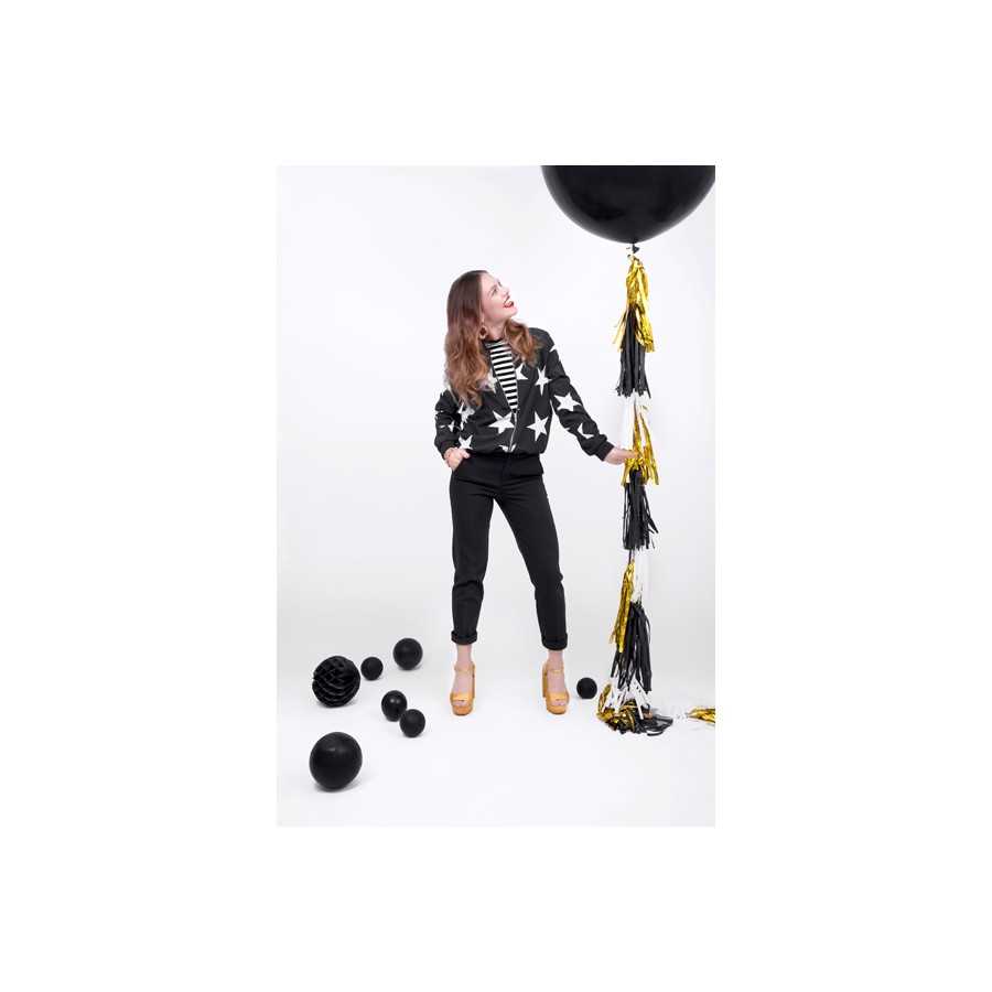 Ballon géant noir pastel mise en scène